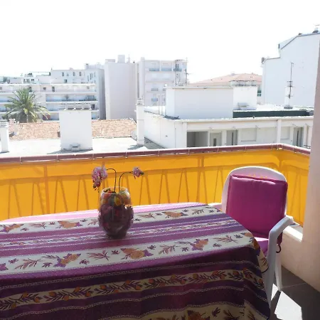 Sleeps 5 Wifi T692736 * Cannes